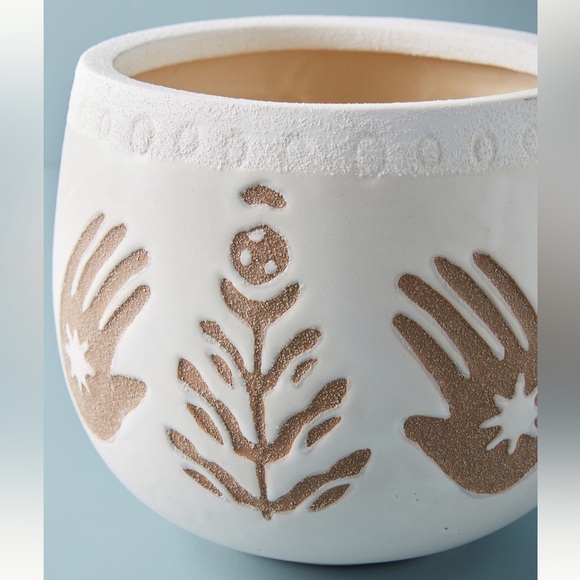 New Anthropologie Gaia Planting Pot Size Large Gorgeous Garden Accessories - Picture 2 of 3